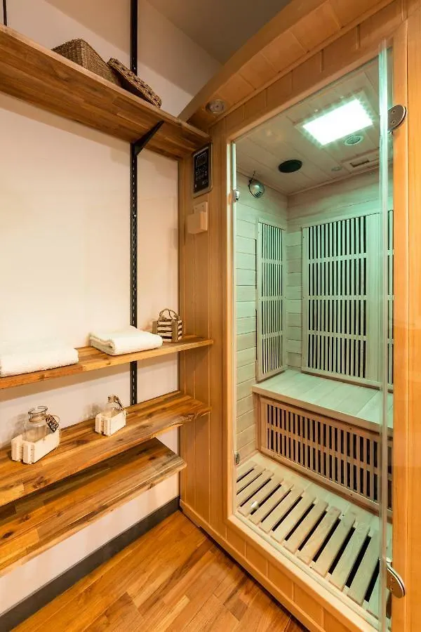 Les Suites Sainte Claire Annecy