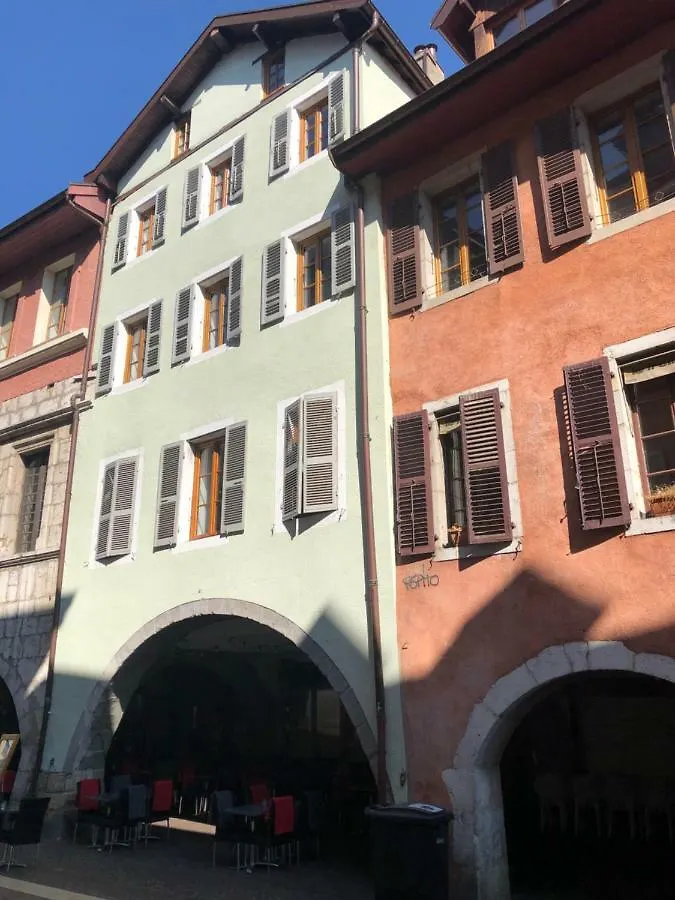 Apartment Les Suites Sainte Claire Annecy