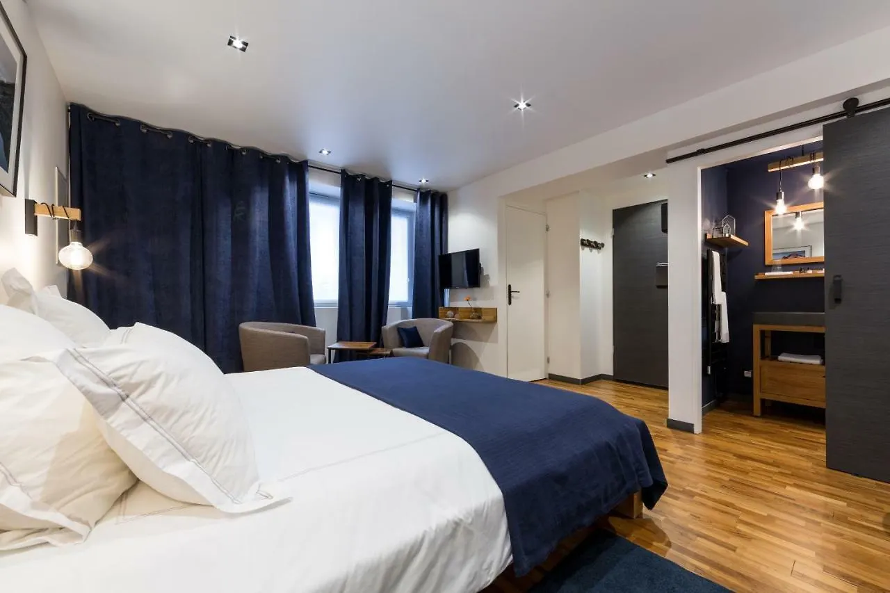Les Suites Sainte Claire Annecy Apartment