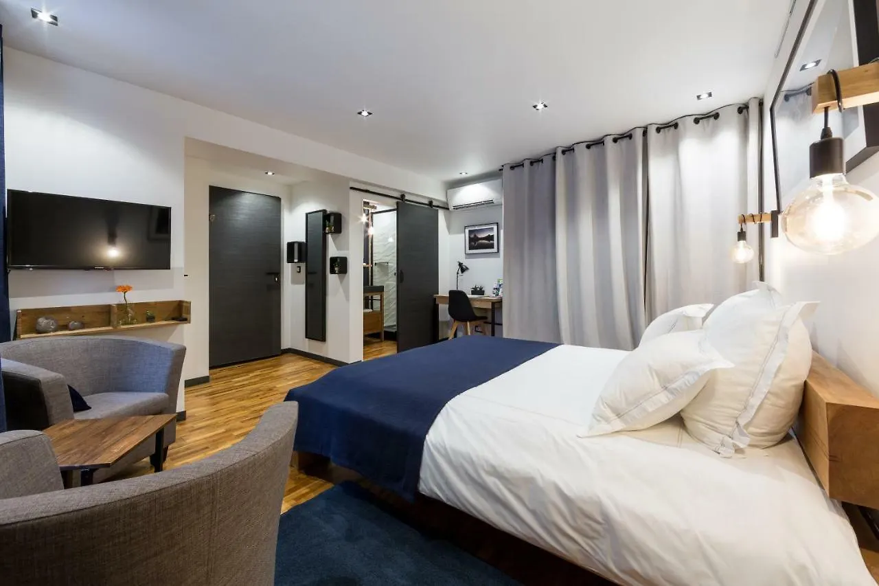 Les suites sainte claire Annecy Appartement